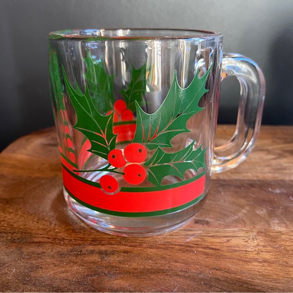 2 Vintage Christmas Mugs Red and Green Holly Berry - Picture 9 of 12